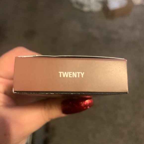 Kylie lip kit - Picture 3 of 3